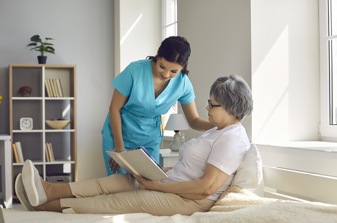 home-care-brings-comfort-and-joy-to-aging-loved-ones